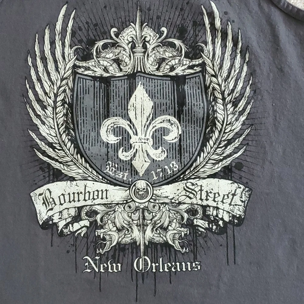 Shirt - Picture 2 of 3